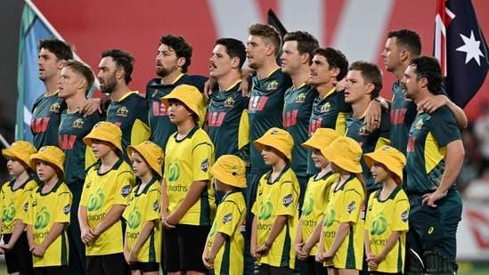 AUS vs SA 1st T20I LIVE: David’s Solo Resistance Drives Aus towards Respectable Score.