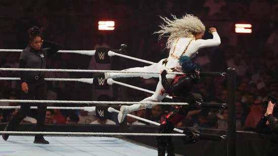 Unleash the Action: Tonight’s WWE RAW Highlights & Schedule on Netflix