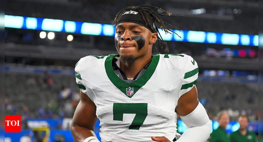 Mark Sanchez’s Prediction: Justin Fields could make Jets an Offensive Powerhouse by 2025.