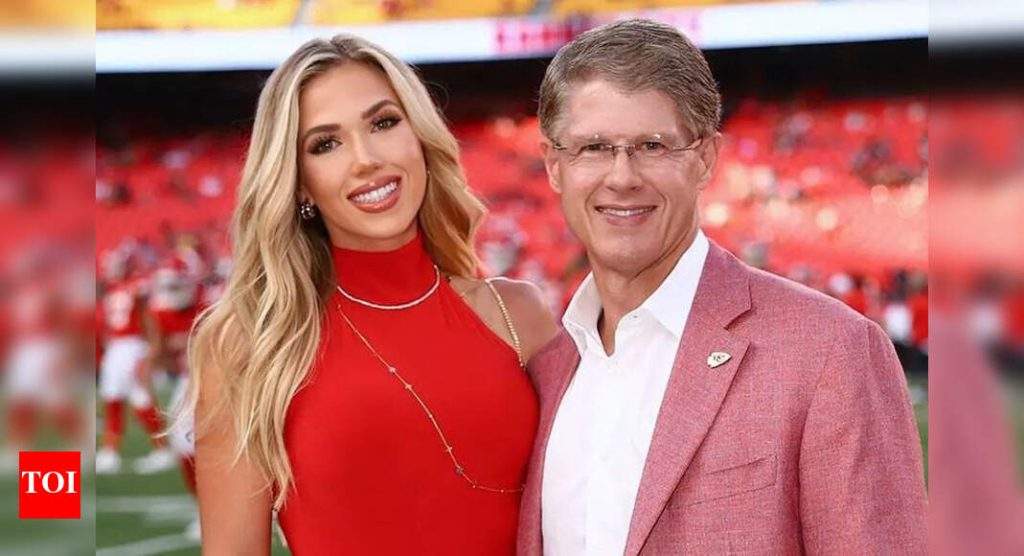 Gracie Hunt dazzles social media with stylish game day look at NFL preseason opener