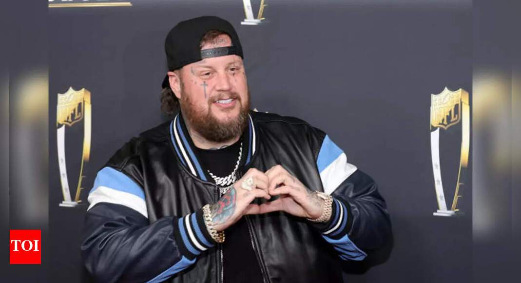 Jelly Roll’s Massive Weight Loss Empowers Tennessee Titans with Valuable Lessons | Times of India NFL News