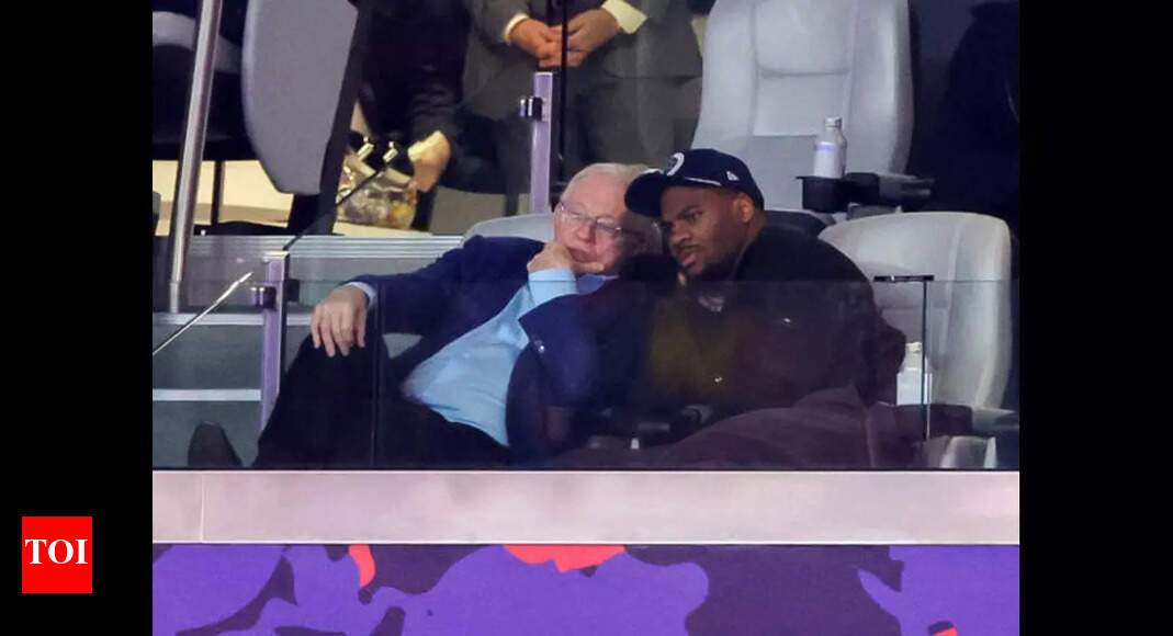 NFL veteran cautions as Cowboys contract disagreement between Micah Parsons and Jerry Jones becomes personal | Times of India NFL News