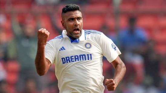 Ashwin’s Candid Revelation to Dravid on Test Retirement: ‘Benching Issues Prompted My Decision’