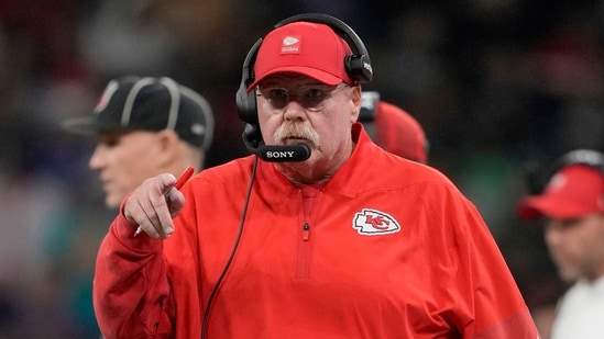 Chiefs vs Eagles: National Anthem and Halftime Performers for Week 2’s Epic Match-Up – Schedule Released”